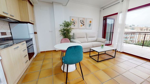 Foto 1 de Venta de piso en calle Luxemburgo de 1 habitación con terraza y piscina
