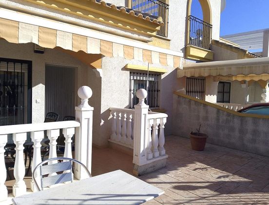 Foto 2 de Casa en venda a calle César Mateo Cid de 2 habitacions amb terrassa i piscina