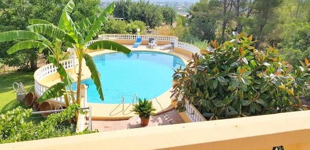 Foto 1 de Xalet en venda a Pedreguer de 5 habitacions amb terrassa i piscina