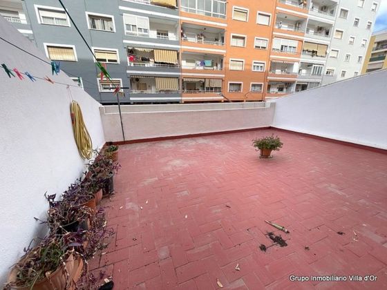 Foto 2 de Piso en venta en Saladar de 3 habitaciones con terraza y ascensor