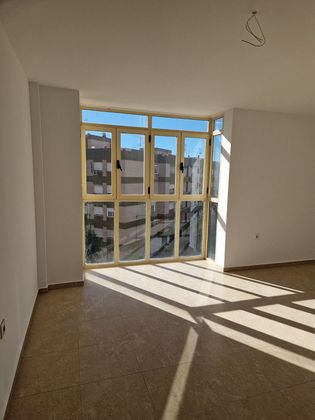 Foto 1 de Pis en venda a calle Pedro Mena Mula de 3 habitacions amb garatge i balcó
