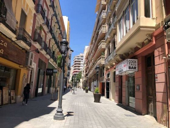 Foto 1 de Local en lloguer a Centro - Alicante de 112 m²