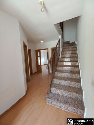 Foto 2 de Casa adossada en venda a Torrelaguna de 3 habitacions amb calefacció