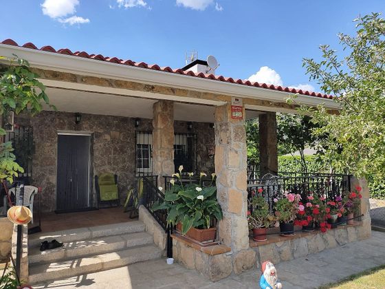 Foto 1 de Xalet en venda a Cabrera (La) de 4 habitacions amb garatge i jardí