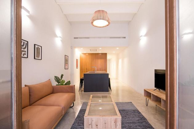 Foto 2 de Piso en venta en Hostafrancs de 3 habitaciones con terraza y aire acondicionado