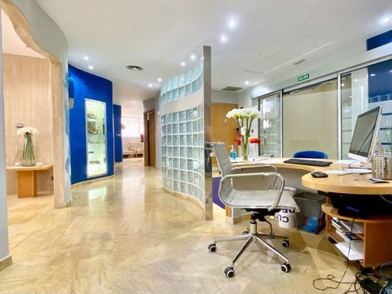 Foto 2 de Oficina en alquiler en Casco Antiguo de 200 m²