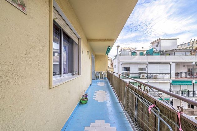 Foto 1 de Pis en venda a Playa de los Boliches de 3 habitacions amb terrassa i balcó