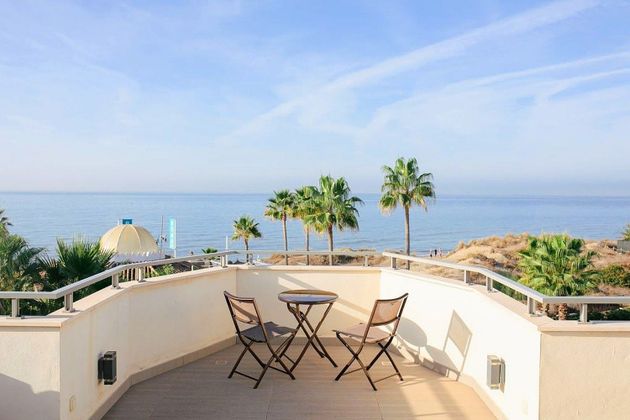 Foto 1 de Xalet en venda a Elviria de 5 habitacions amb terrassa i piscina