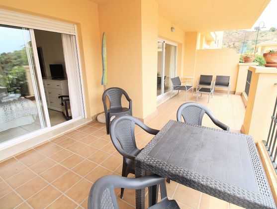 Foto 2 de Pis en lloguer a Calahonda de 2 habitacions amb terrassa i piscina