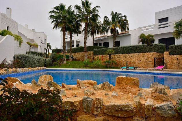Foto 1 de Ático en venta en avenida Ramblas de Oleza de 2 habitaciones con terraza y piscina