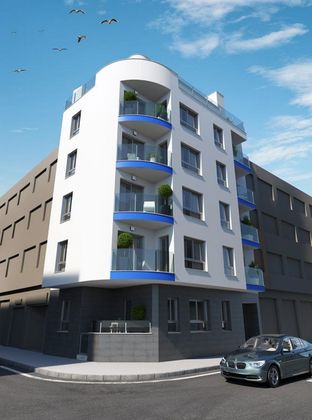 Foto 1 de Venta de piso en calle Mar Baltico de 2 habitaciones con terraza y piscina