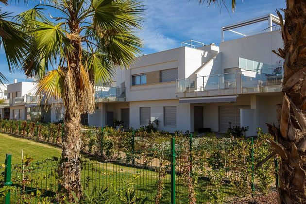 Foto 1 de Casa en venda a calle Madroño de 2 habitacions amb terrassa i piscina
