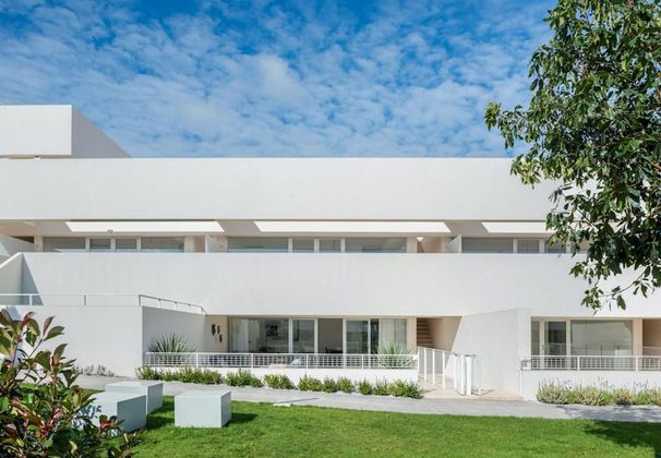 Foto 1 de Casa en venda a avenida Mediterráneo de 2 habitacions amb terrassa i piscina