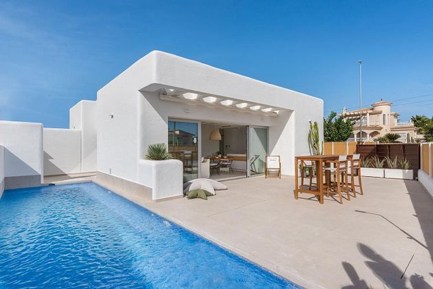 Foto 1 de Venta de casa en avenida El Greco de 3 habitaciones con terraza y piscina