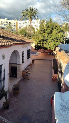 Foto 2 de Chalet en venta en El Higueral - La Merced de 5 habitaciones con terraza y piscina