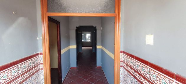 Foto 1 de Casa adossada en venda a Montijo de 4 habitacions amb terrassa i jardí
