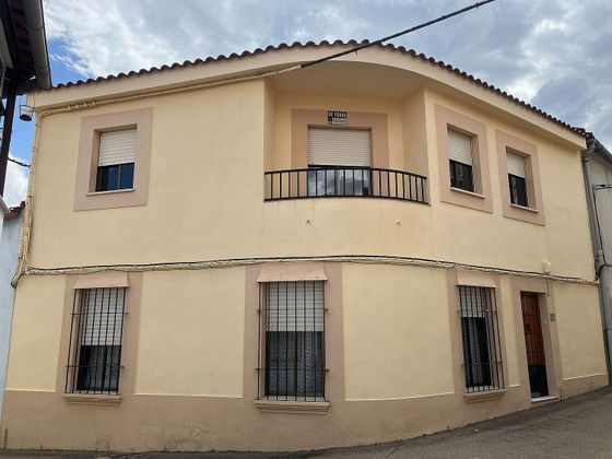 Foto 1 de Casa en venda a Zorita de 5 habitacions amb terrassa i balcó