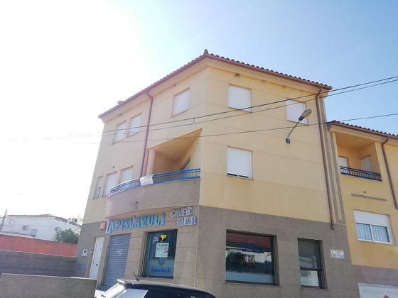 Foto 1 de Casa en venda a Torrejoncillo de 4 habitacions amb terrassa i balcó