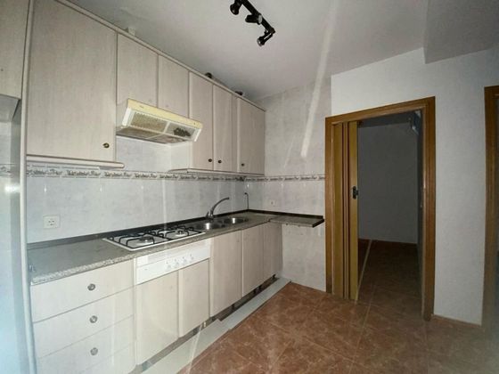 Foto 1 de Pis en venda a calle Doña Sol Alta de 2 habitacions i 72 m²