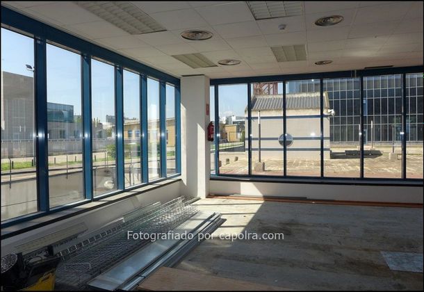 Foto 1 de Oficina en lloguer a Zona Industrial amb garatge i aire acondicionat