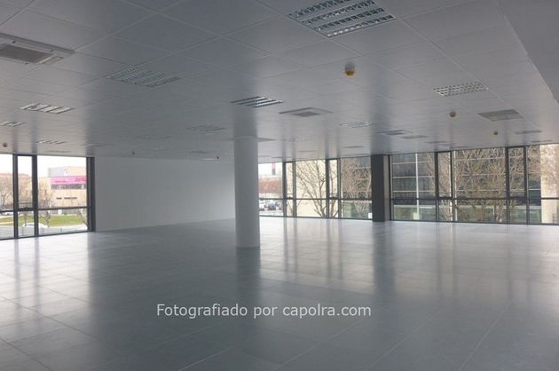 Foto 1 de Alquiler de oficina en Almeda - El Corte Inglés con garaje y ascensor
