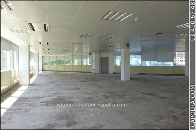 Foto 2 de Oficina en alquiler en Centre - Eixample – Can Llobet – Can Serra con terraza y ascensor