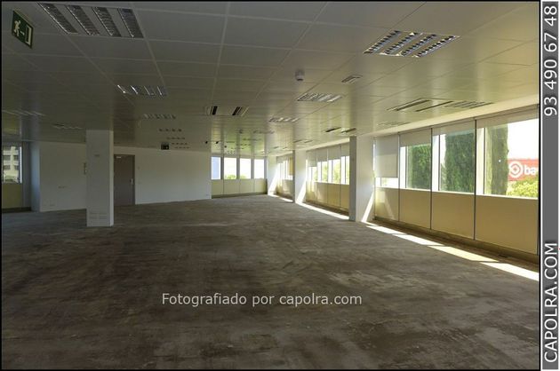 Foto 2 de Oficina en alquiler en Centre - Eixample – Can Llobet – Can Serra con terraza y ascensor