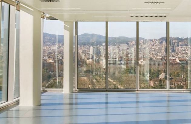 Foto 2 de Alquiler de oficina en La Barceloneta con ascensor