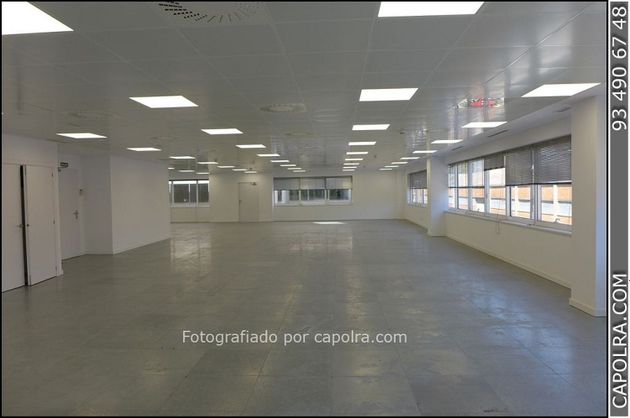 Foto 1 de Oficina en lloguer a Almeda - El Corte Inglés amb ascensor