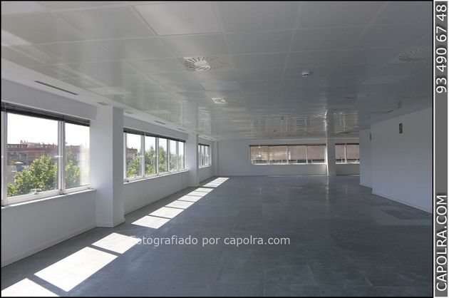 Foto 2 de Oficina en lloguer a Almeda - El Corte Inglés amb ascensor
