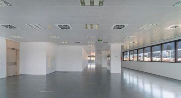Foto 2 de Alquiler de oficina en El Poblenou de 937 m²