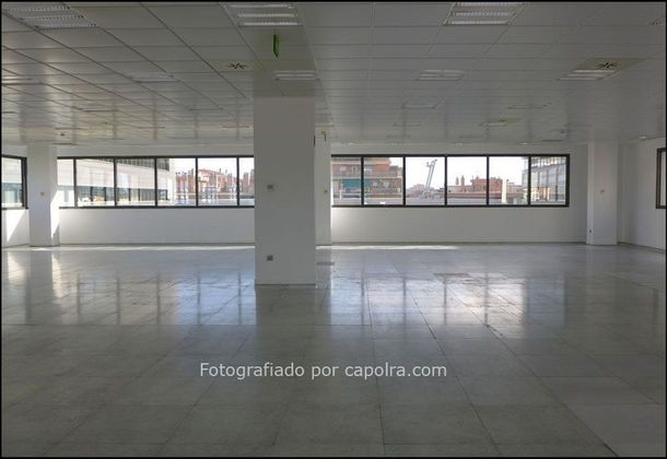 Foto 2 de Oficina en alquiler en Diagonal Mar i el Front Marítim del Poblenou con terraza y ascensor