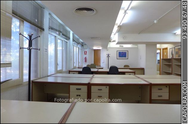 Foto 1 de Oficina en venta en El Baix Guinardó con aire acondicionado