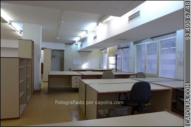 Foto 2 de Oficina en venta en El Baix Guinardó con aire acondicionado