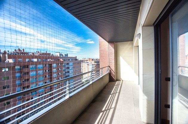 Foto 2 de Pis en venda a avenida De Roma de 5 habitacions amb terrassa i aire acondicionat