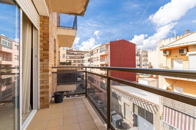 Foto 1 de Pis en venda a calle De Benidorm de 1 habitació amb balcó i calefacció