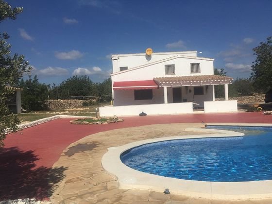Foto 2 de Casa rural en venta en calle Partida Racollet de 4 habitaciones con terraza y piscina