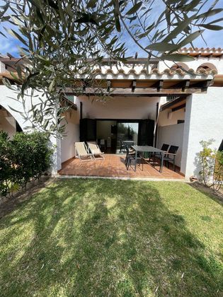 Foto 1 de Casa adossada en venda a calle Xaloc de 3 habitacions amb terrassa i piscina