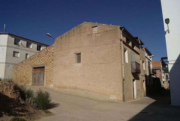 Foto 1 de Casa adossada en venda a calle Montserrat de 4 habitacions amb garatge
