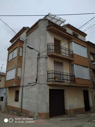 Foto 1 de Venta de casa en calle Bassa de 5 habitaciones con terraza y balcón