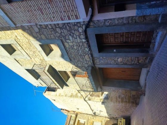 Foto 2 de Casa en venda a calle Del Pilar de 4 habitacions amb piscina i balcó