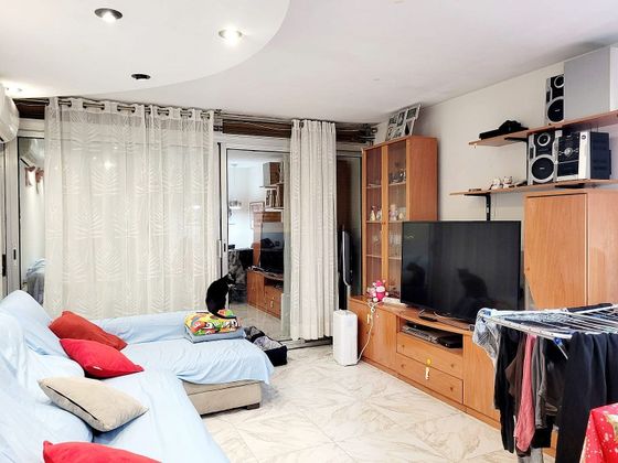 Foto 2 de Venta de piso en Castellnou - Can Mir - Sant Muç de 3 habitaciones con aire acondicionado y calefacción