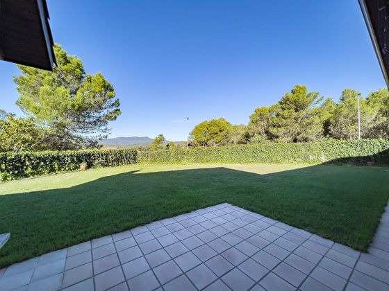 Foto 2 de Casa en venda a Sant Julià de Ramis de 5 habitacions amb terrassa i jardí