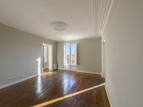 Foto 1 de Alquiler de piso en Sant Pere, Santa Caterina i la Ribera de 4 habitaciones con balcón y calefacción