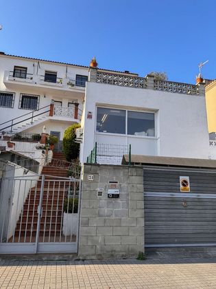 Foto 2 de Casa en venda a calle Vallbona de 3 habitacions amb terrassa i garatge
