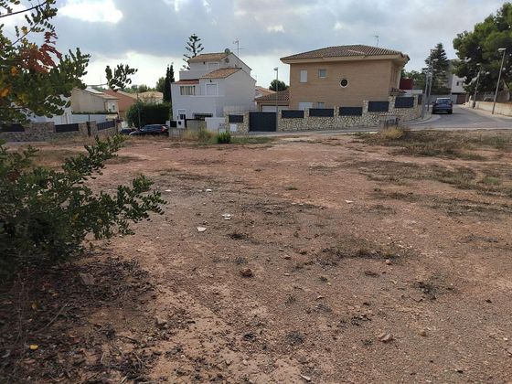 Foto 2 de Venta de terreno en Los Monasterios-Alfinach de 400 m²