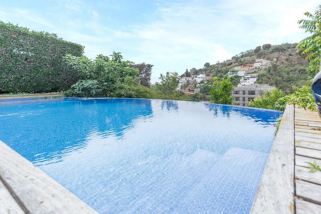 Foto 2 de Xalet en venda a Sarrià de 7 habitacions amb terrassa i piscina