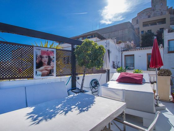Foto 2 de Àtic en venda a Dalt de la Vila - La Marina de 2 habitacions amb terrassa i aire acondicionat