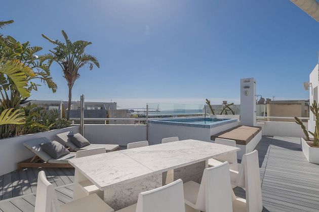 Foto 1 de Àtic en venda a Marina Botafoc - Platja de Talamanca de 2 habitacions amb terrassa i piscina