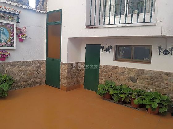 Foto 2 de Casa adossada en venda a Carbonero el Mayor de 7 habitacions amb terrassa i calefacció